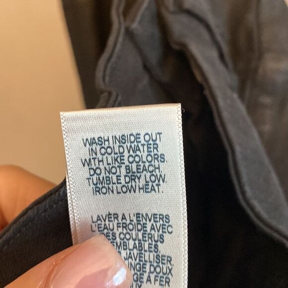 NWOT- GOOD AMERICAN- Good Leg- shiny black- Size 15/33 - Picture 9 of 9